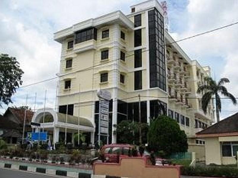 Hotel Bumi Asih Padangsidimpuan Batubelubang Екстер'єр фото