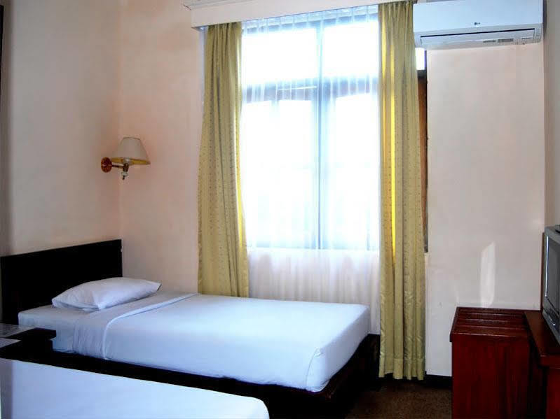 Hotel Bumi Asih Padangsidimpuan Batubelubang Екстер'єр фото